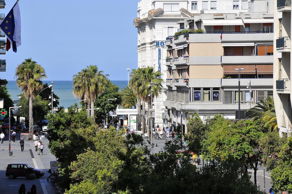 Le Stanze Sul Corso Acomodação com café da manhã Pescara Exterior foto